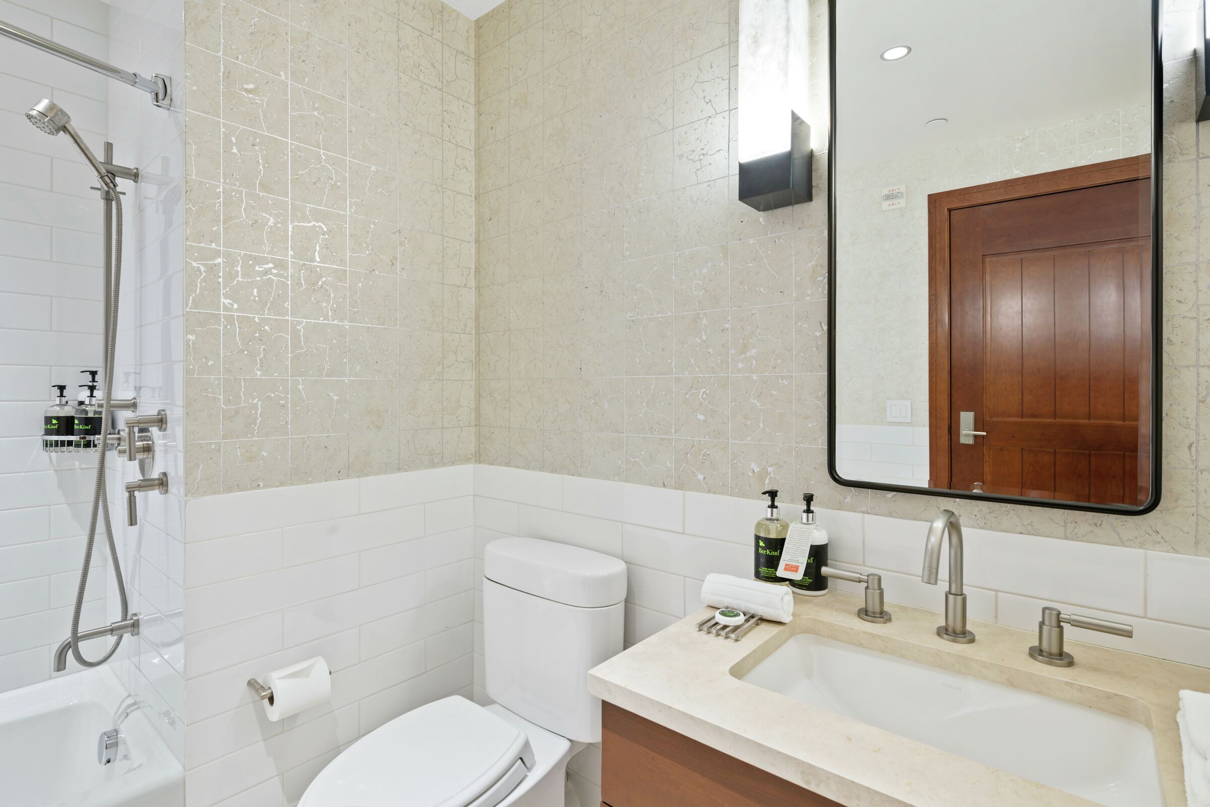 #4HW - Ensuite Bathroom