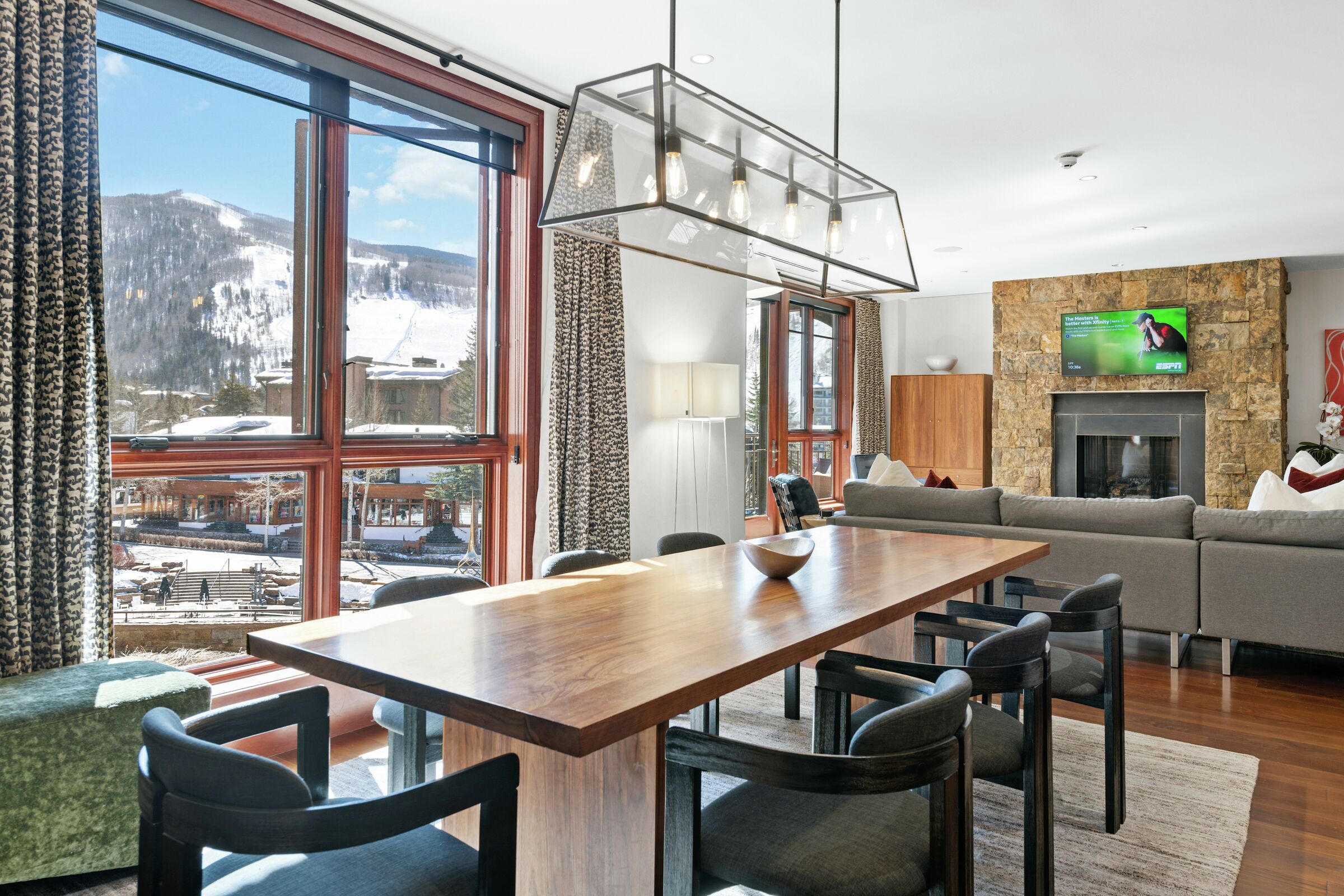 #4HW - Dining Room