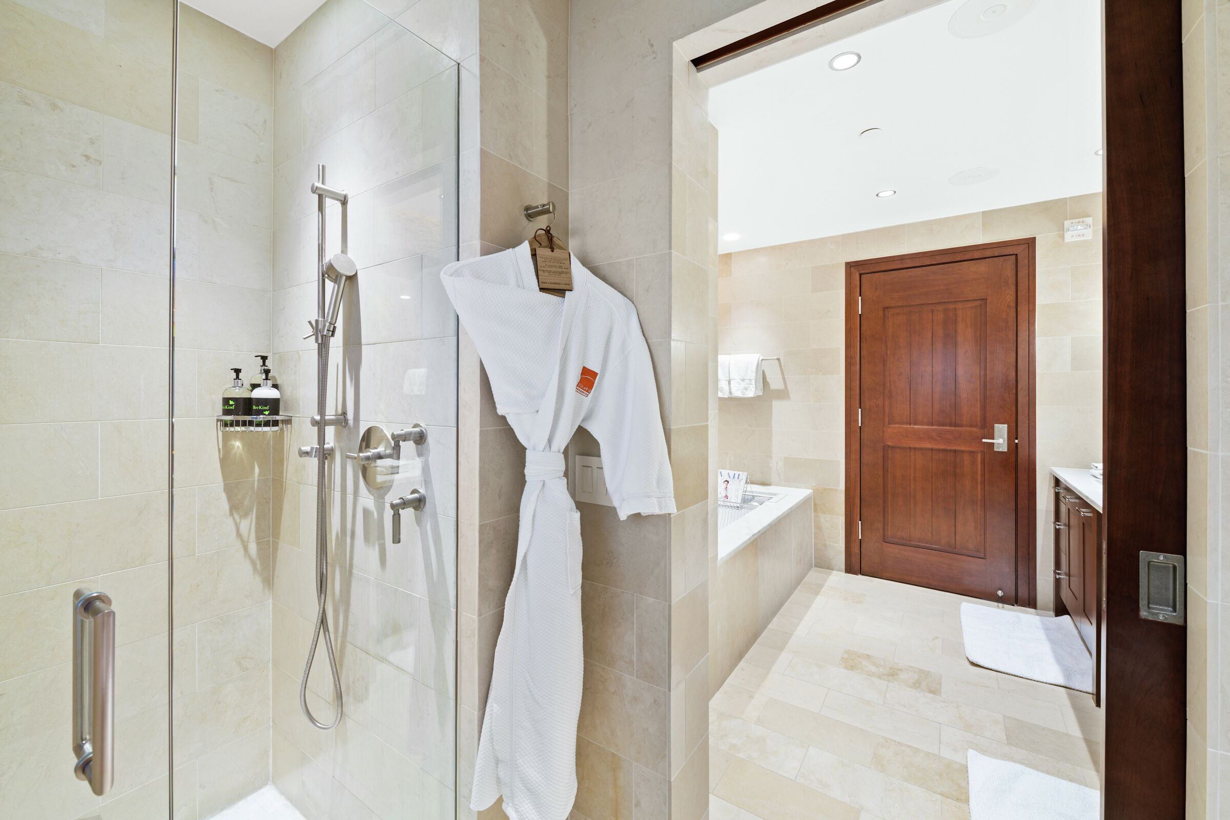 #4HW - Master Ensuite Bathroom