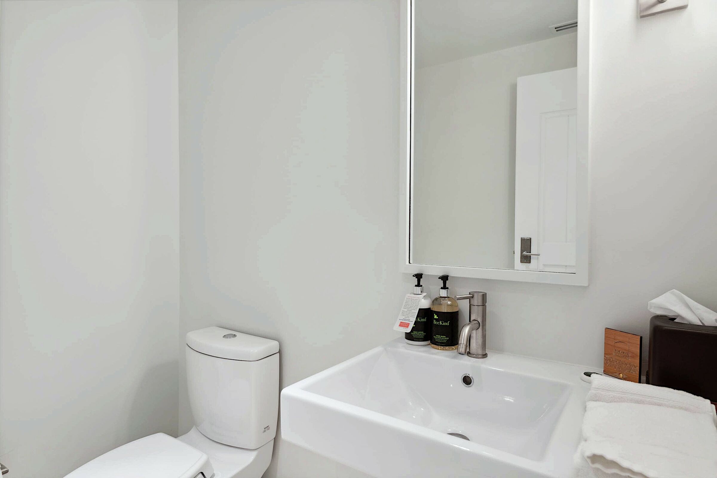 #6DE - Bathroom
