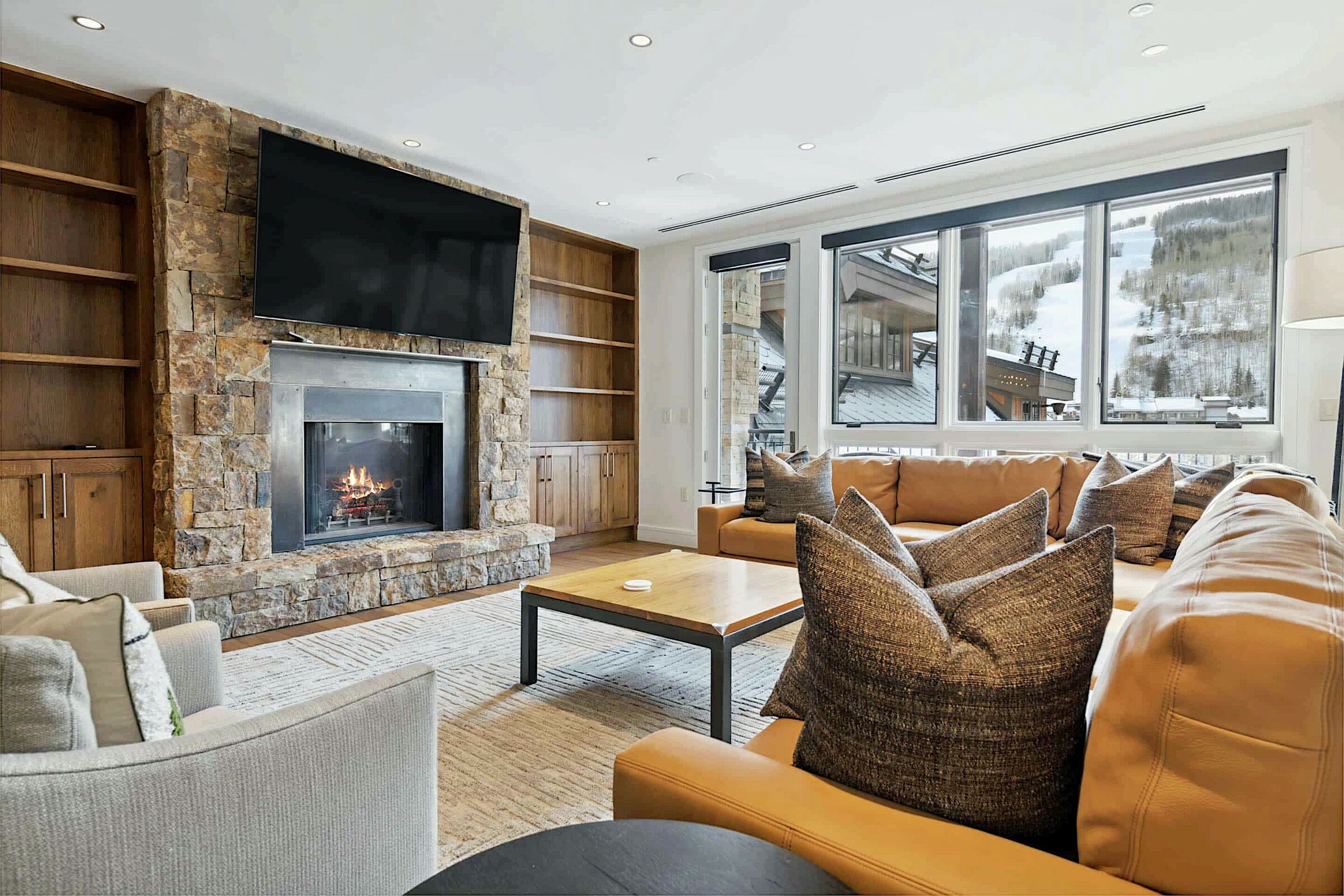#6DE - Living Room