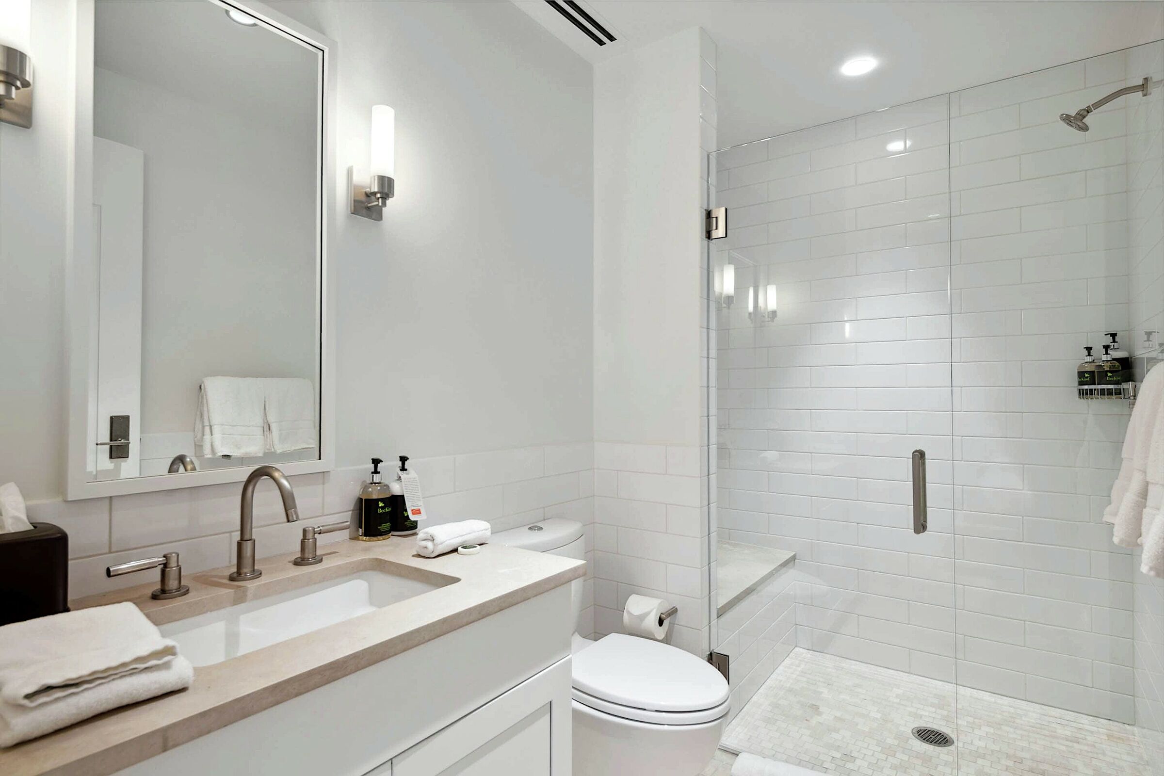 #6DE - Bathroom