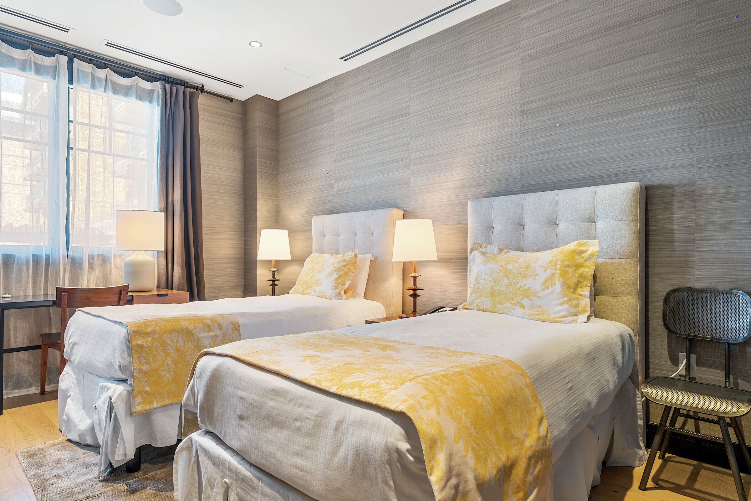 #3HE - Bedroom