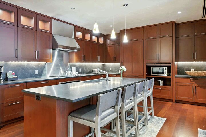 #4DE - Kitchen