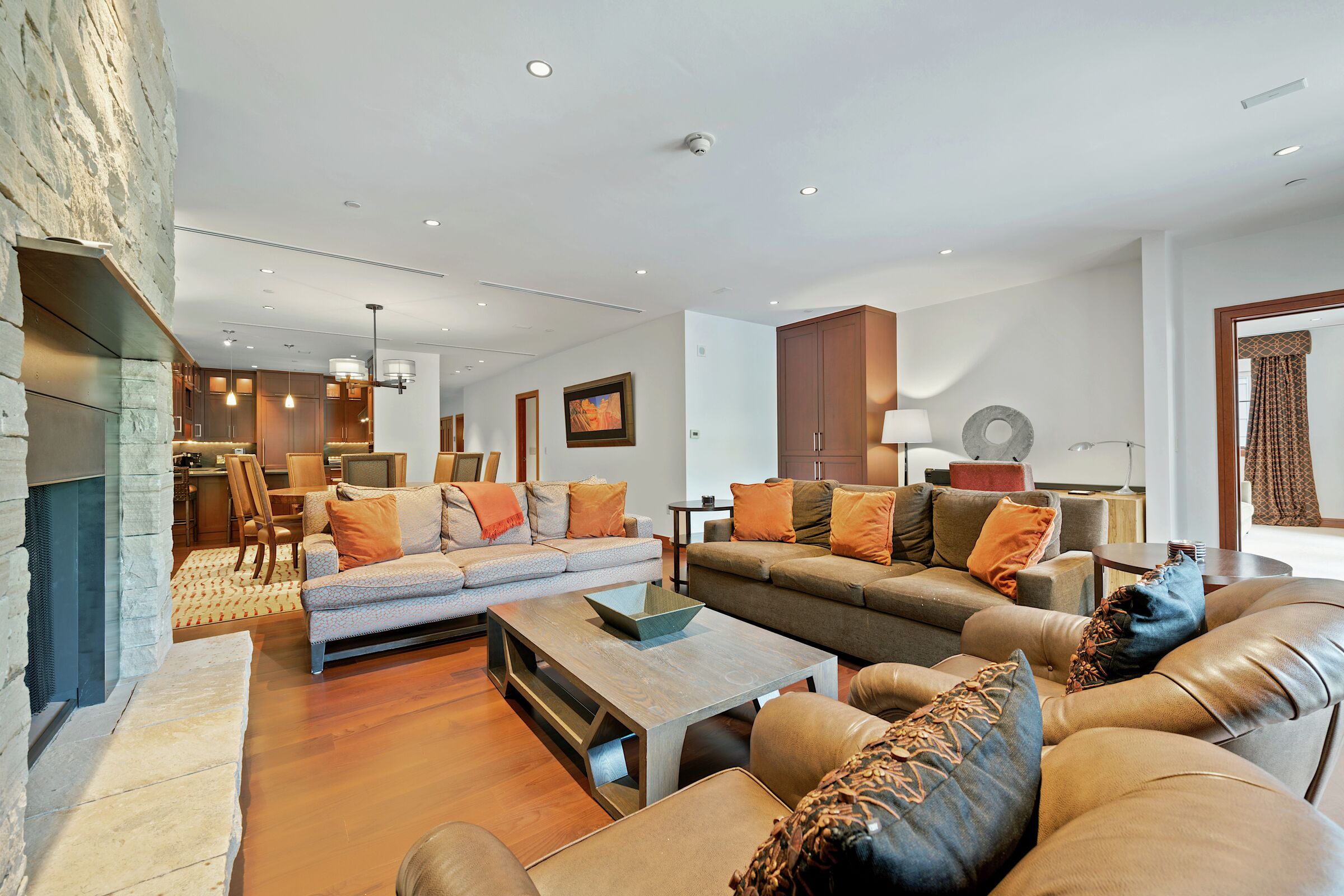 #5DW - Living Area