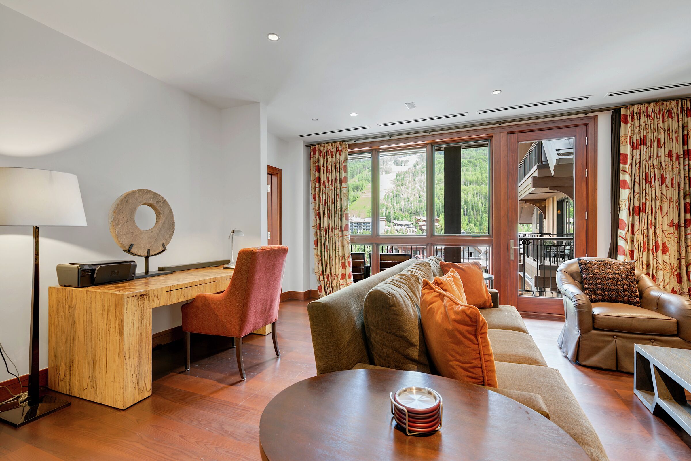 #5DW - Living Room