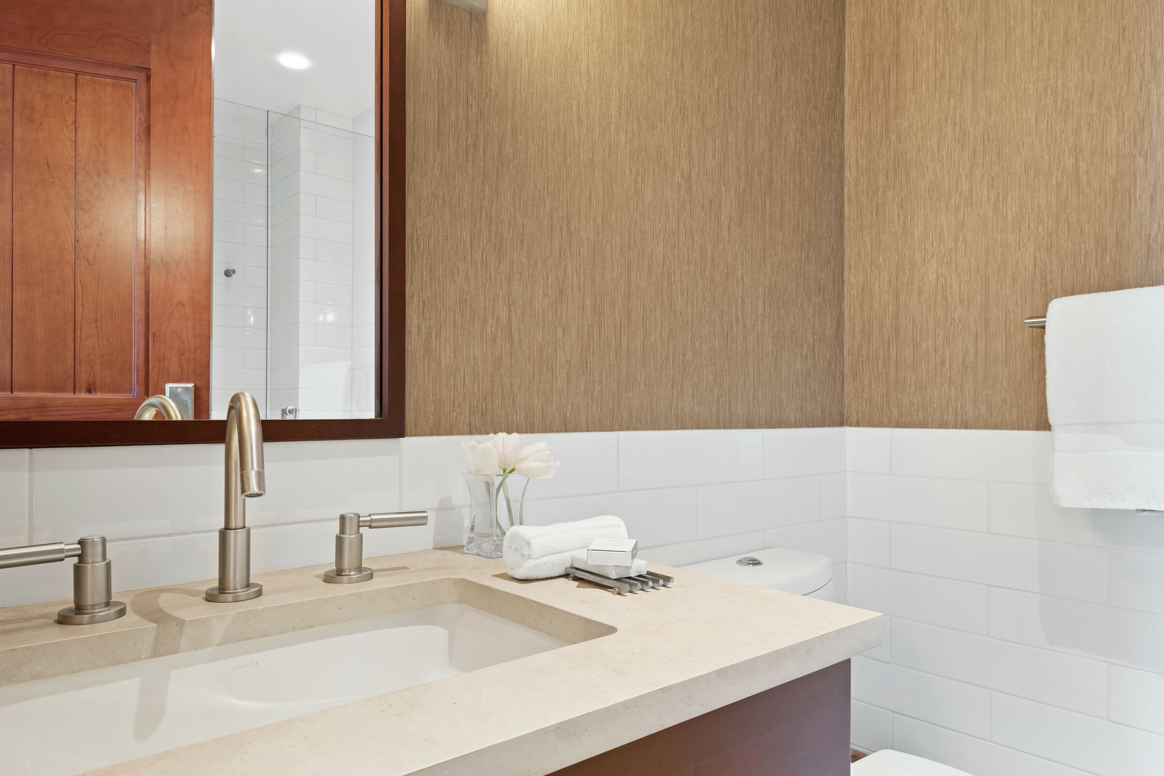 #4BW - Bathroom