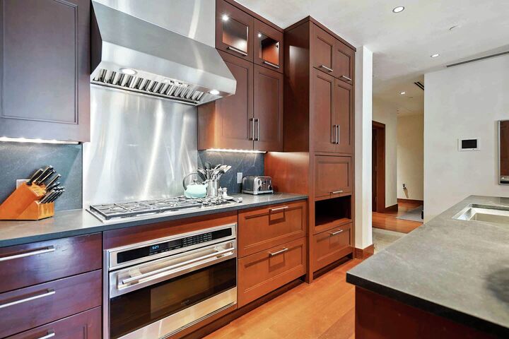 #6GE - Kitchen