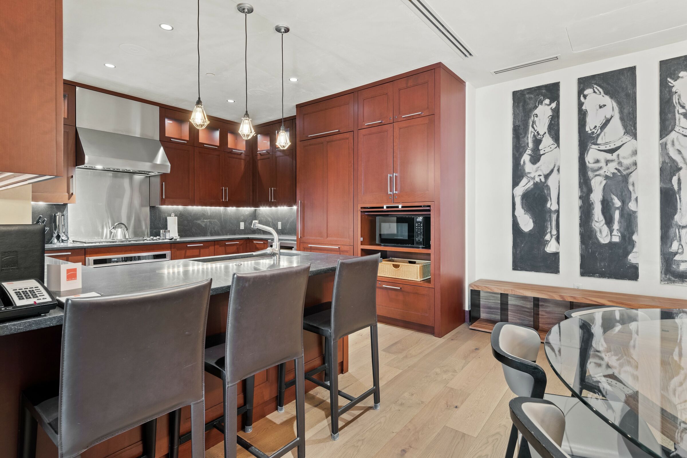 Kitchen Bar