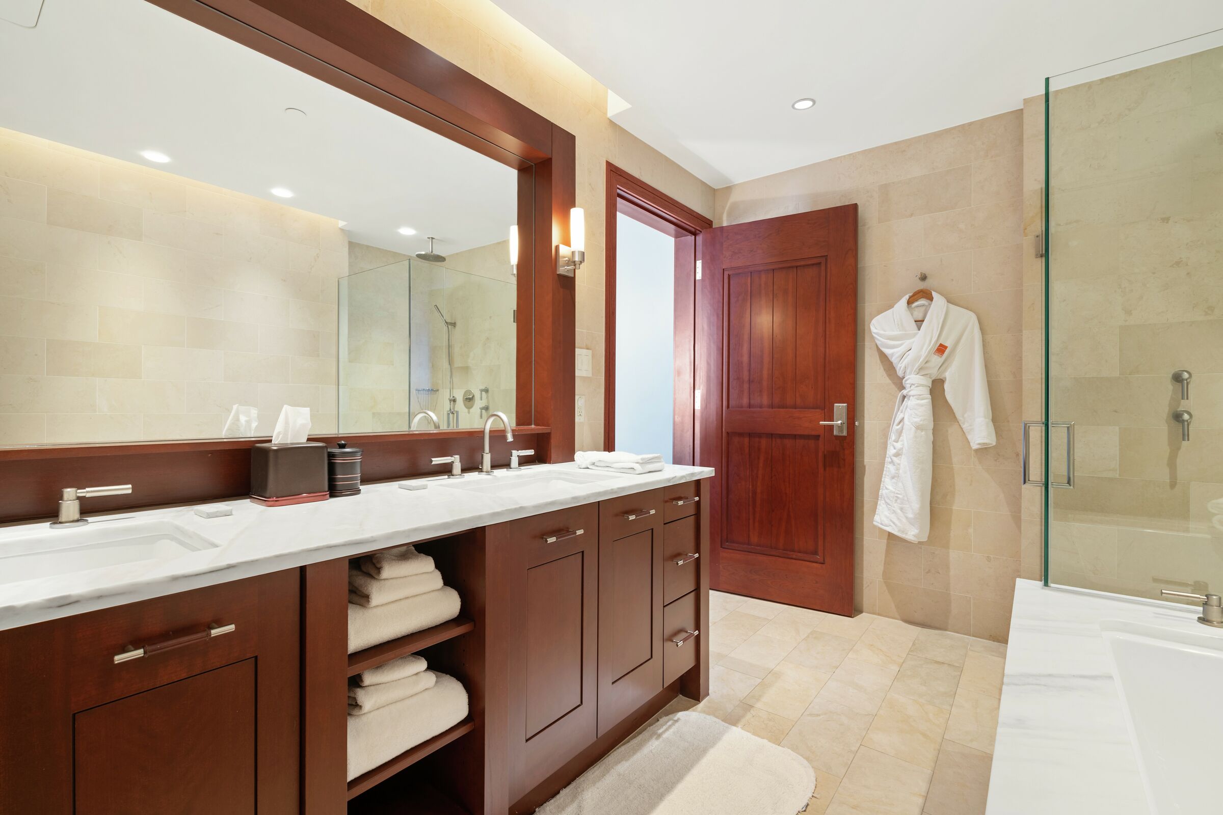 #5CE - Master Ensuite Bathroom