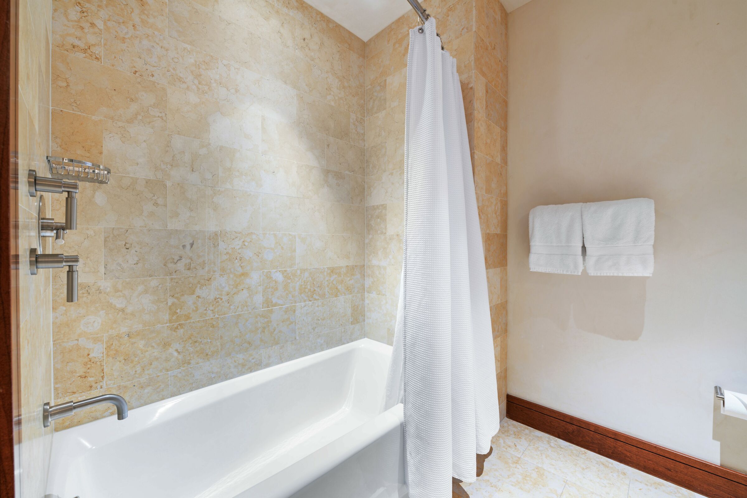 #5CW - Ensuite Bathroom