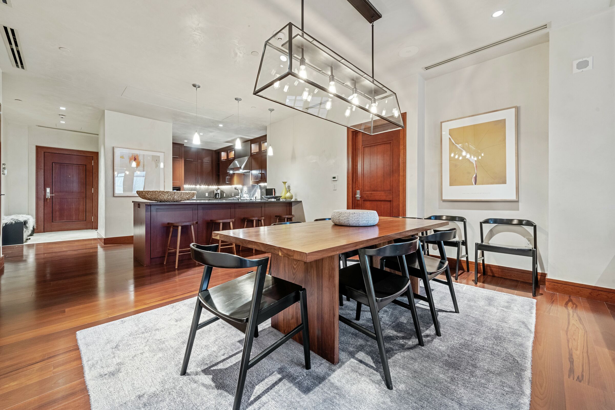 #5EW - Dining Room