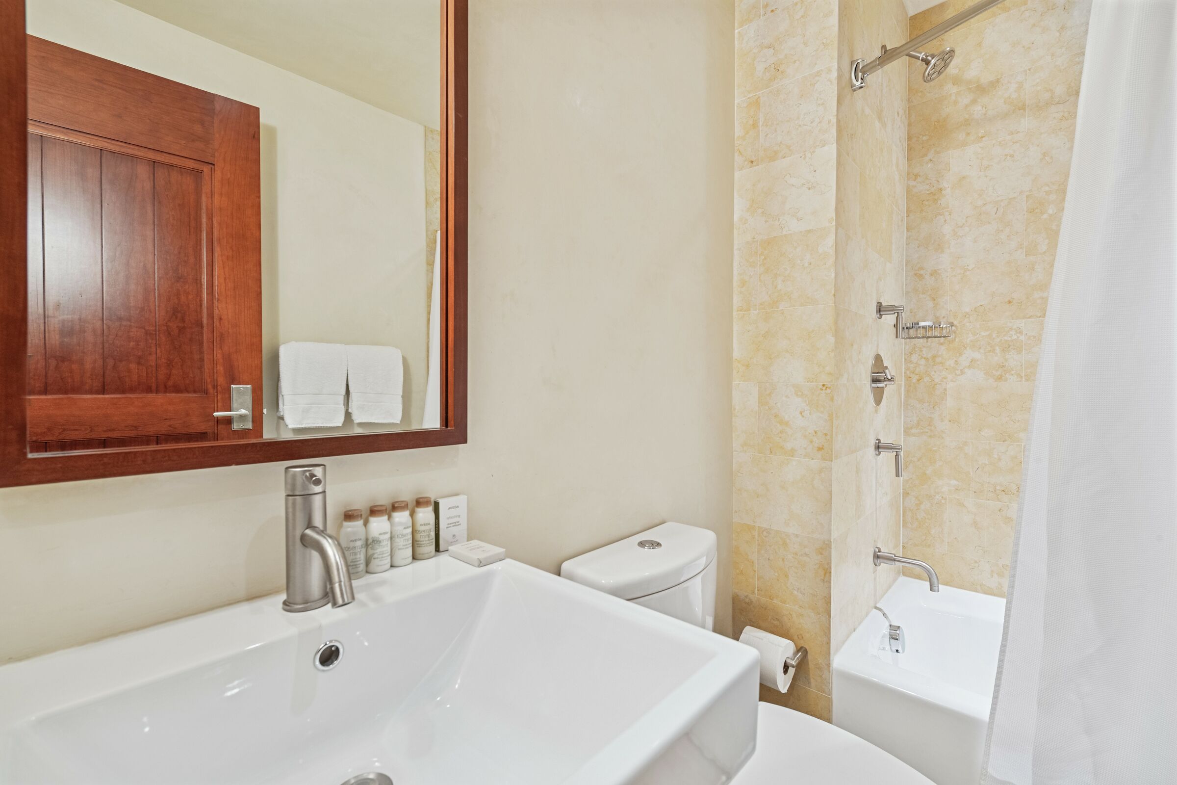 #5EW - Ensuite Bathroom