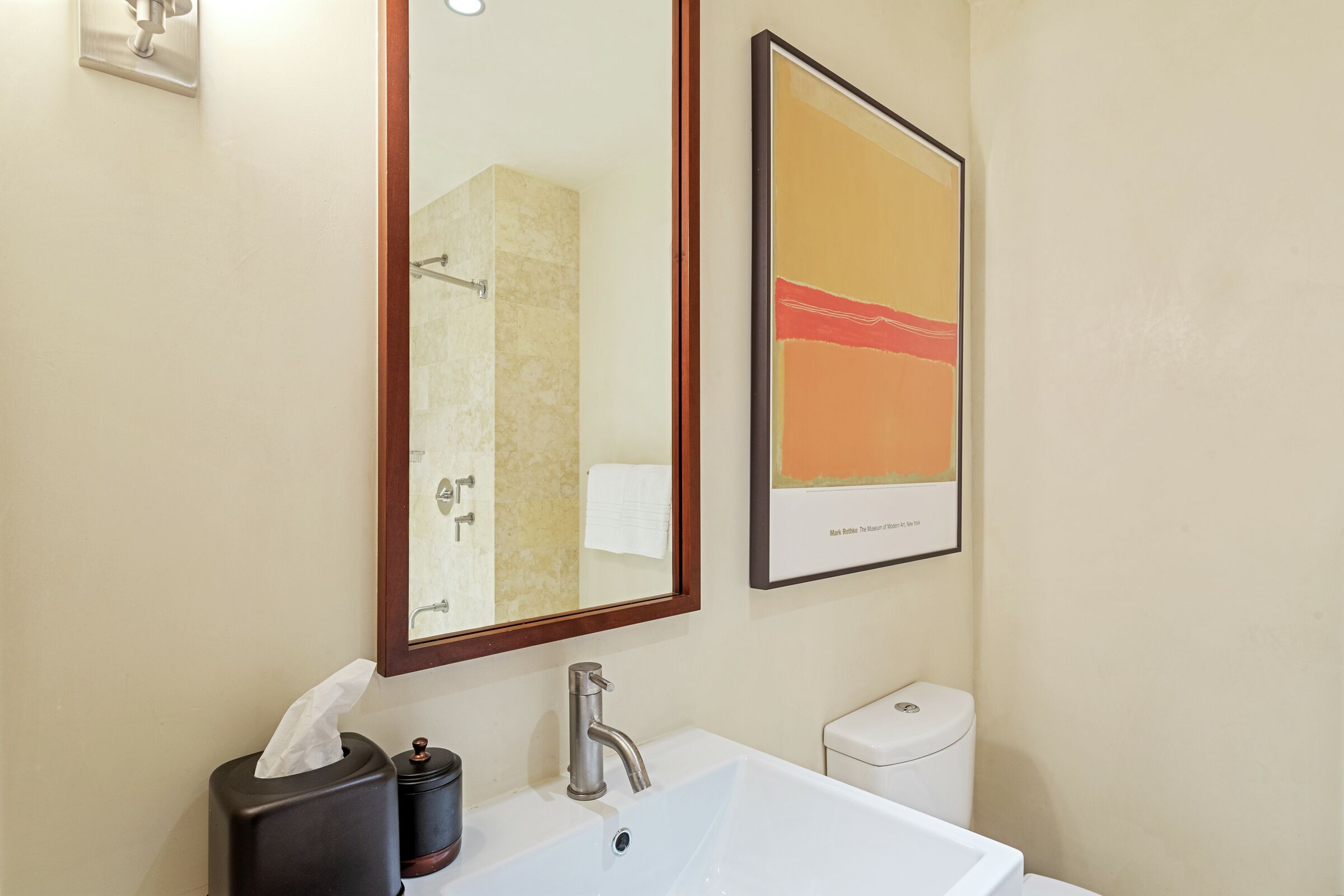 #6CE - Bathroom