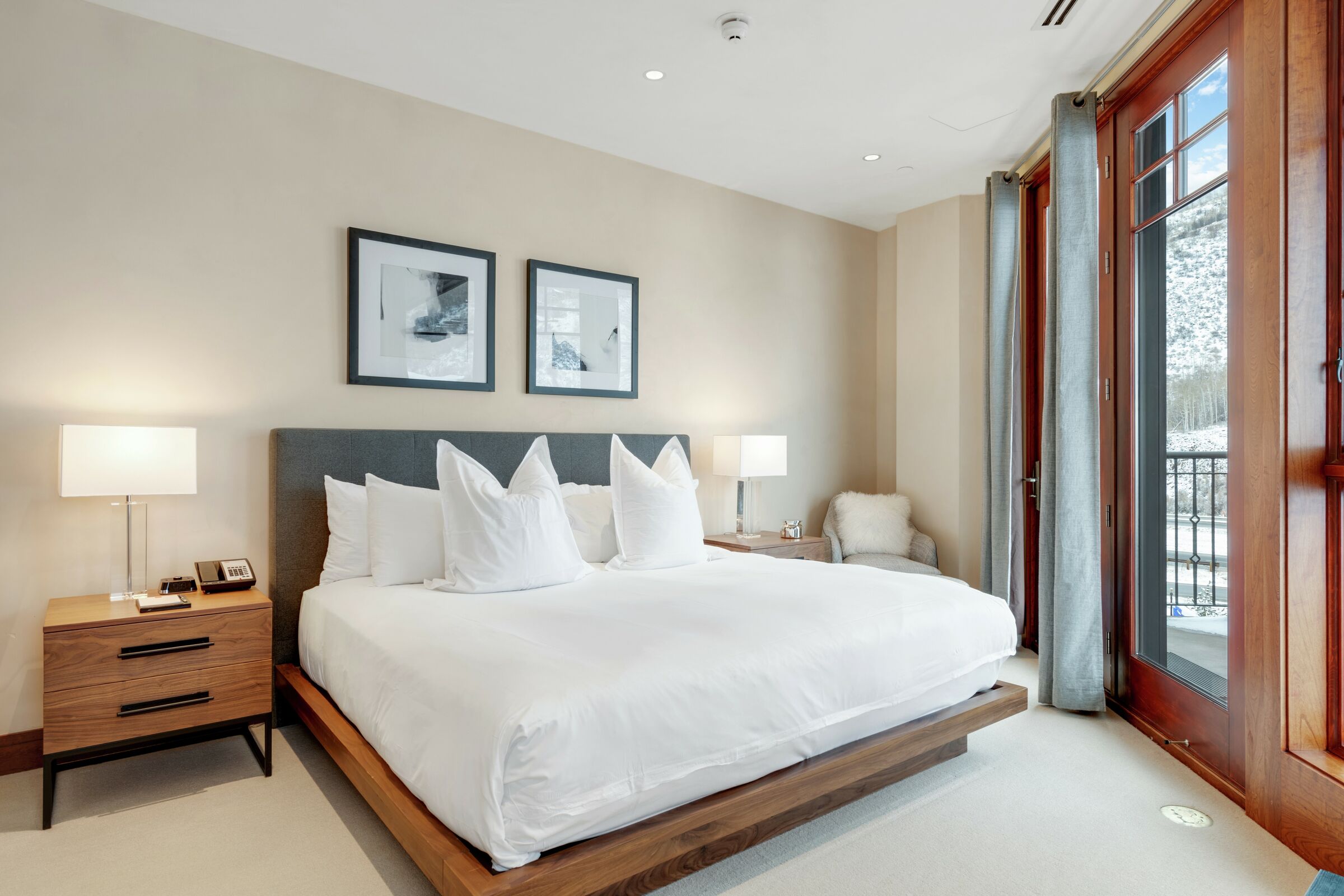 #7EE - Master Bedroom