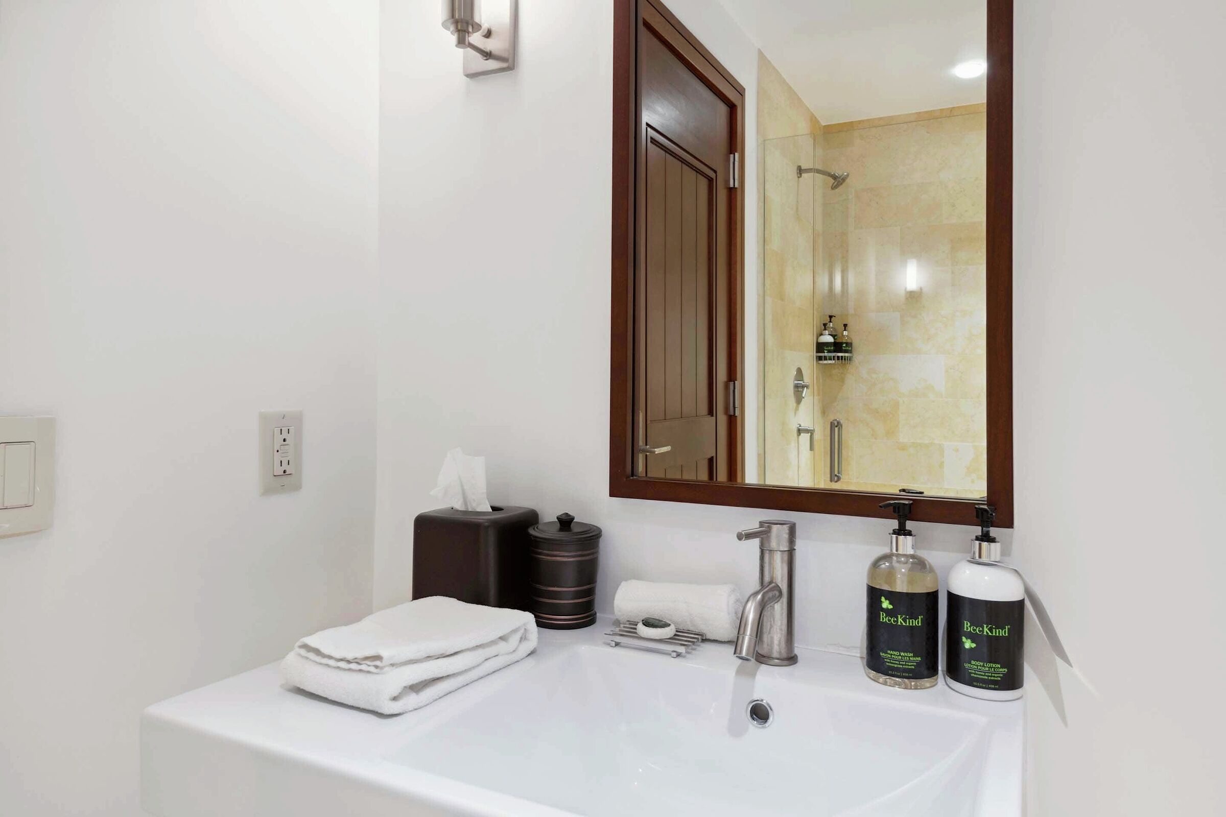 #6AW - Bathroom