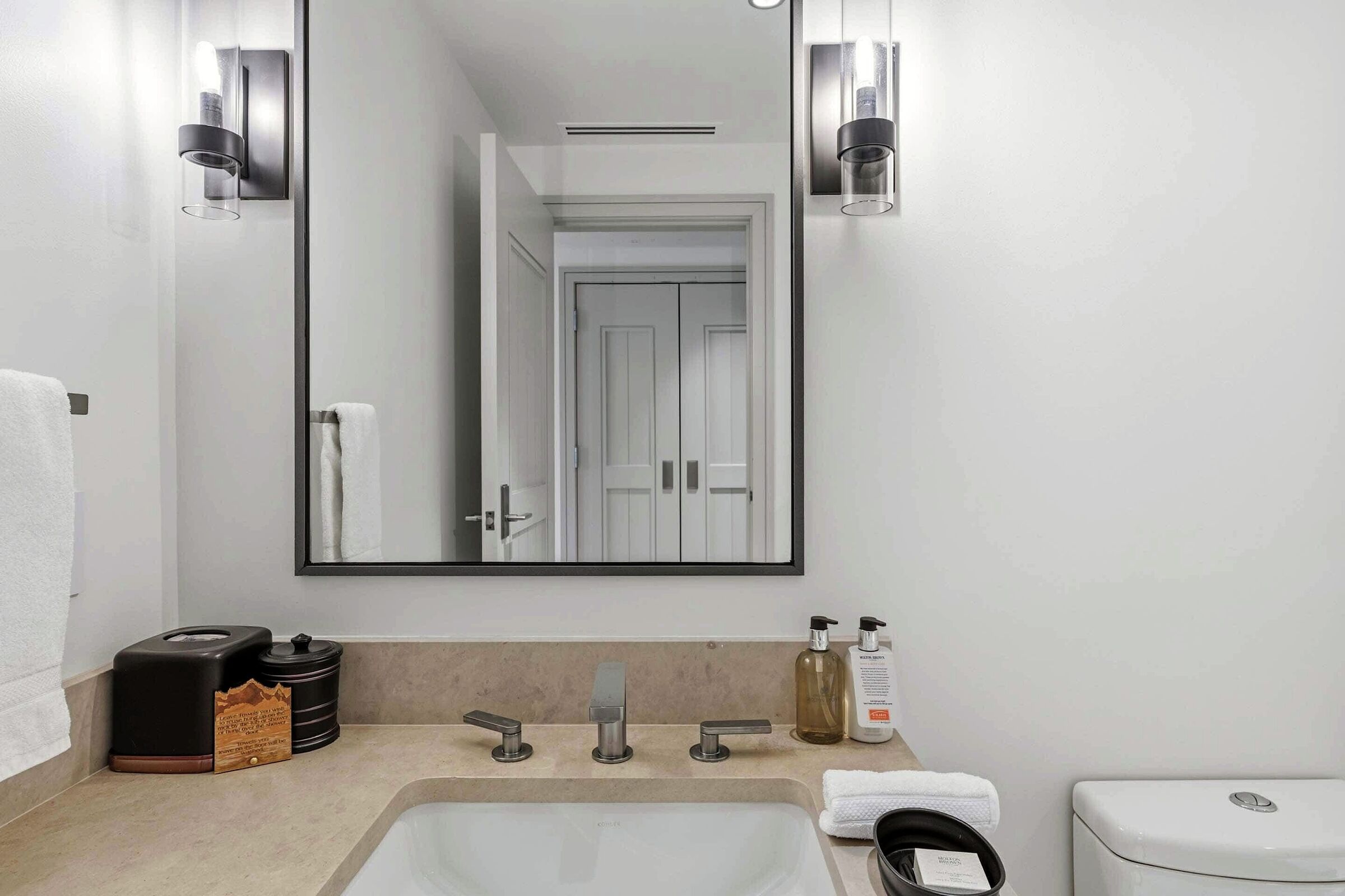 #5FE - Ensuite Bathroom