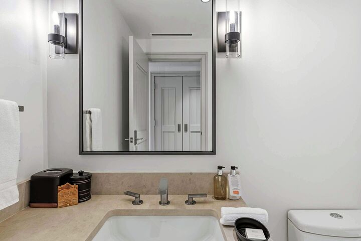 #5FE - Ensuite Bathroom