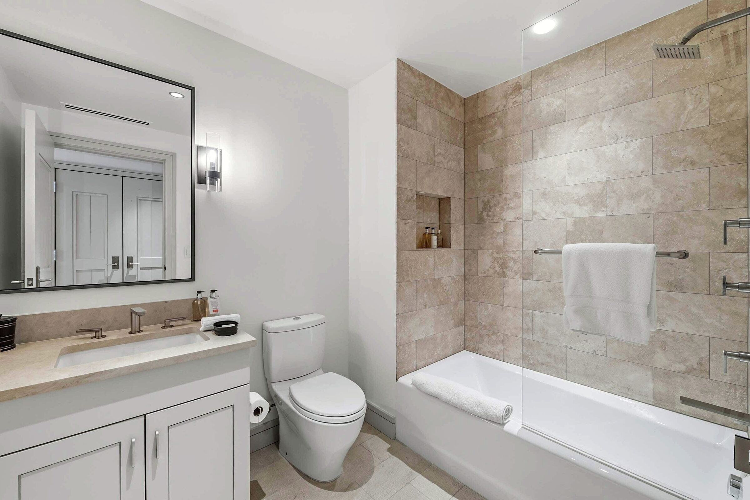 #5FE - Ensuite Bathroom