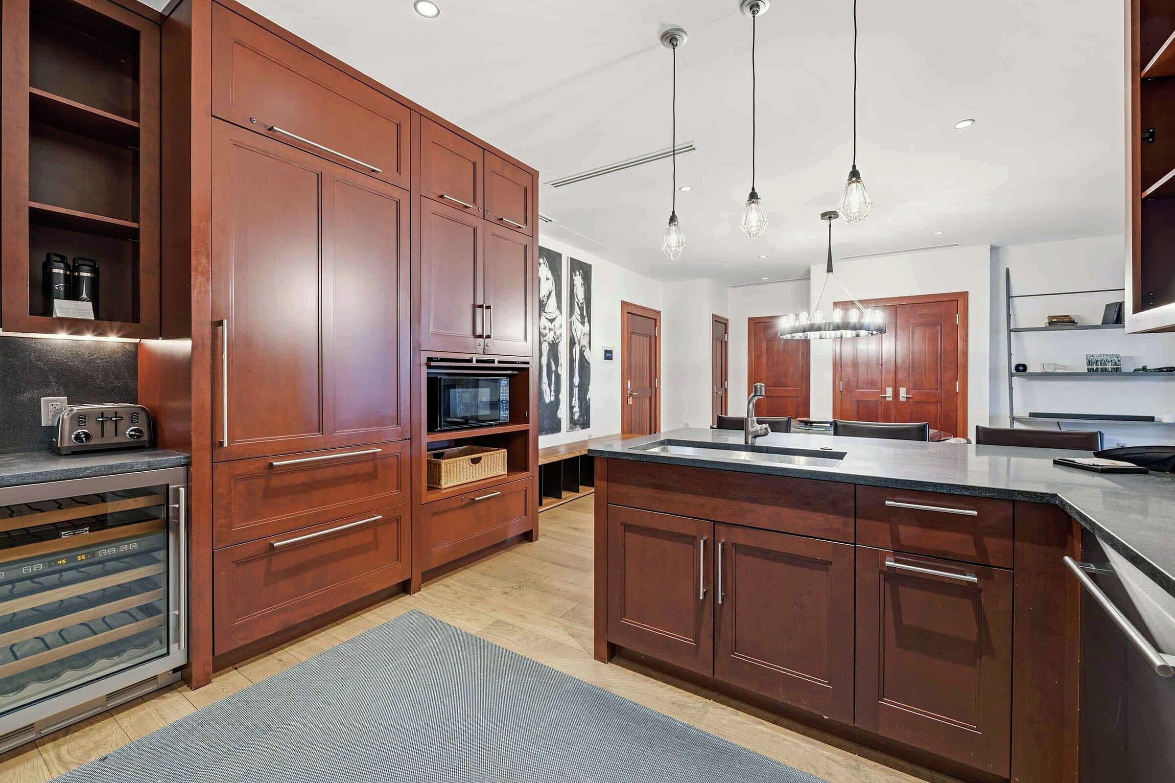 #4CE - Kitchen
