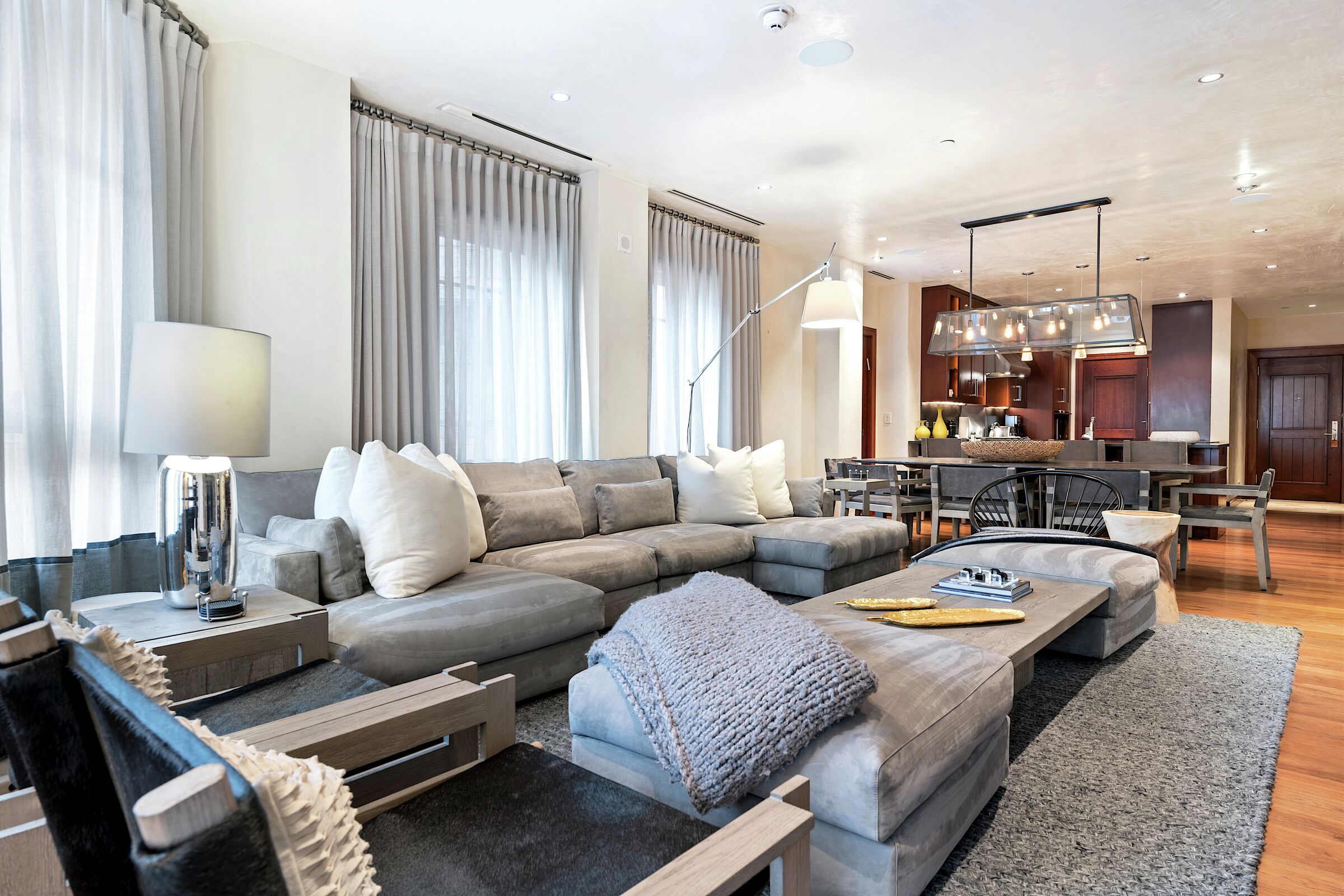 #5EE - Living Area