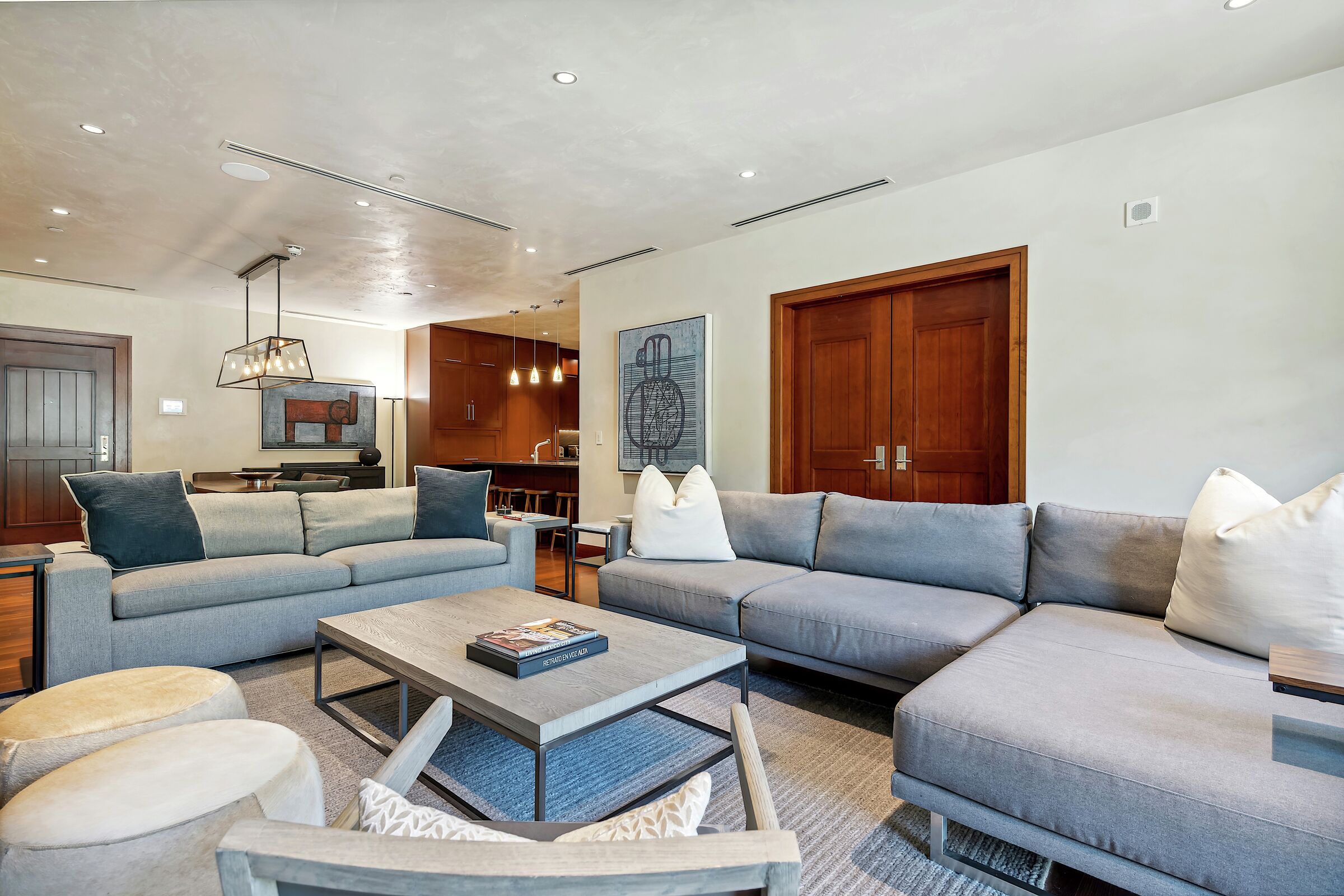 #6CW - Living Area