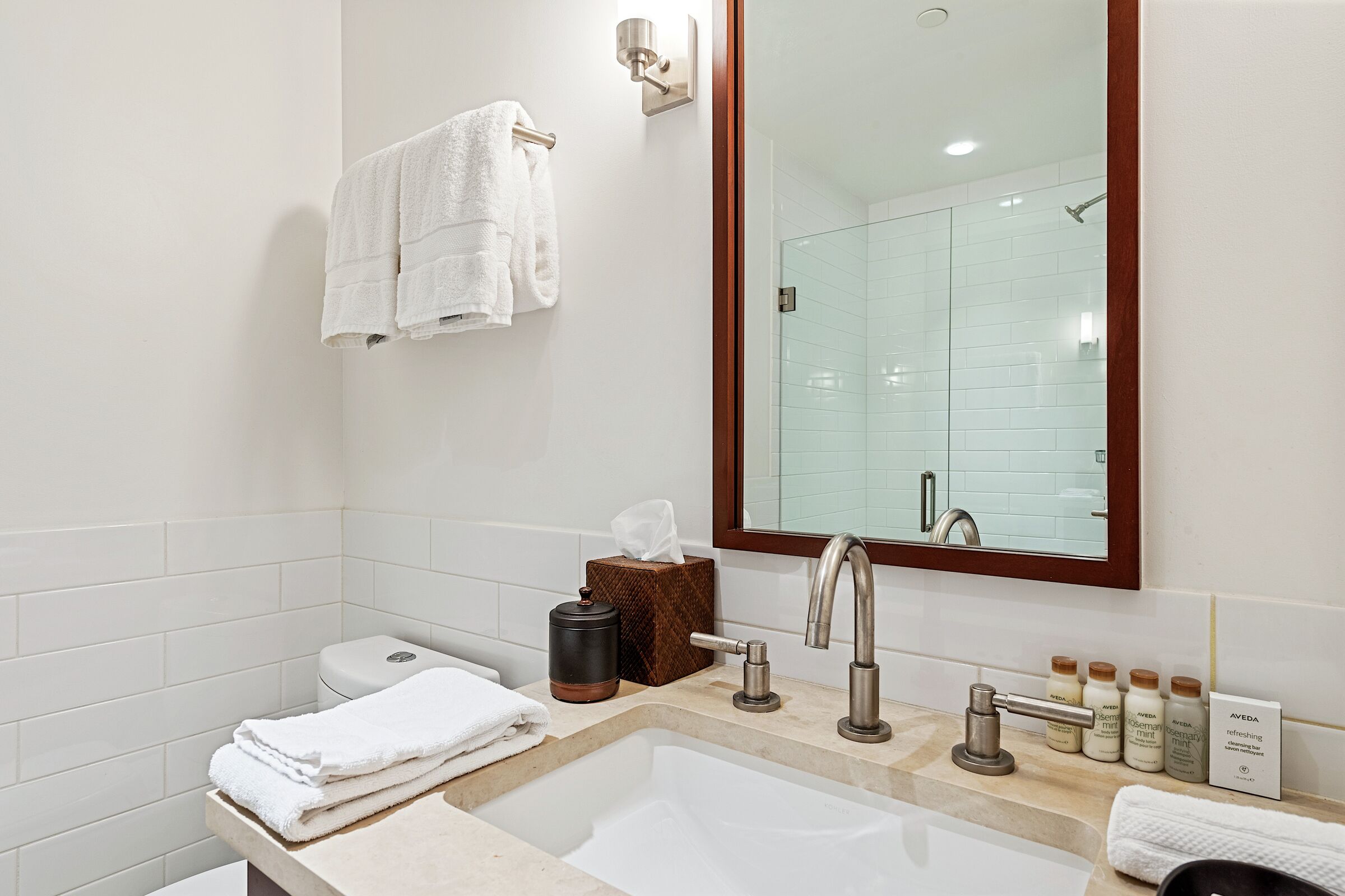 #6CW - Bathroom