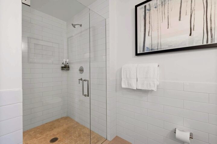 PHCE - Ensuite Bathroom