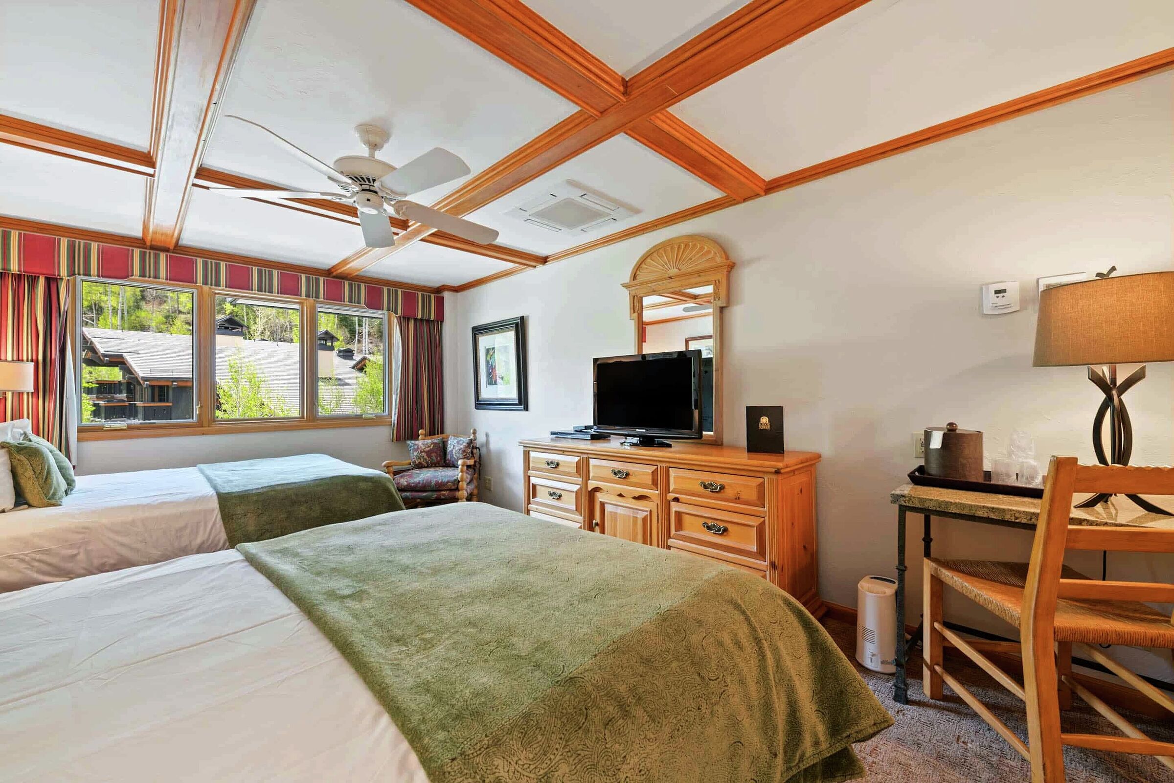 Living Area & Sleeping Area