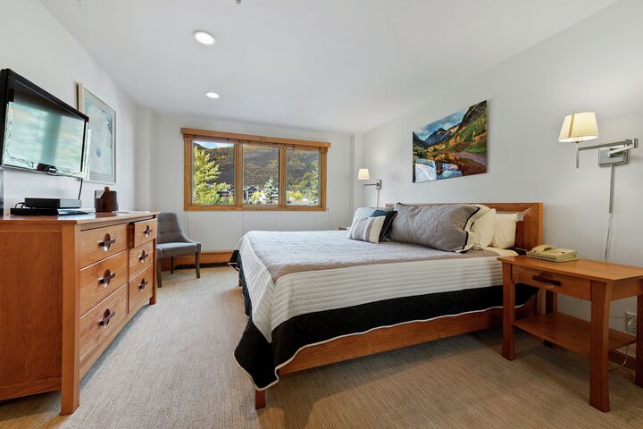 #390 - Studio Sleeping Area