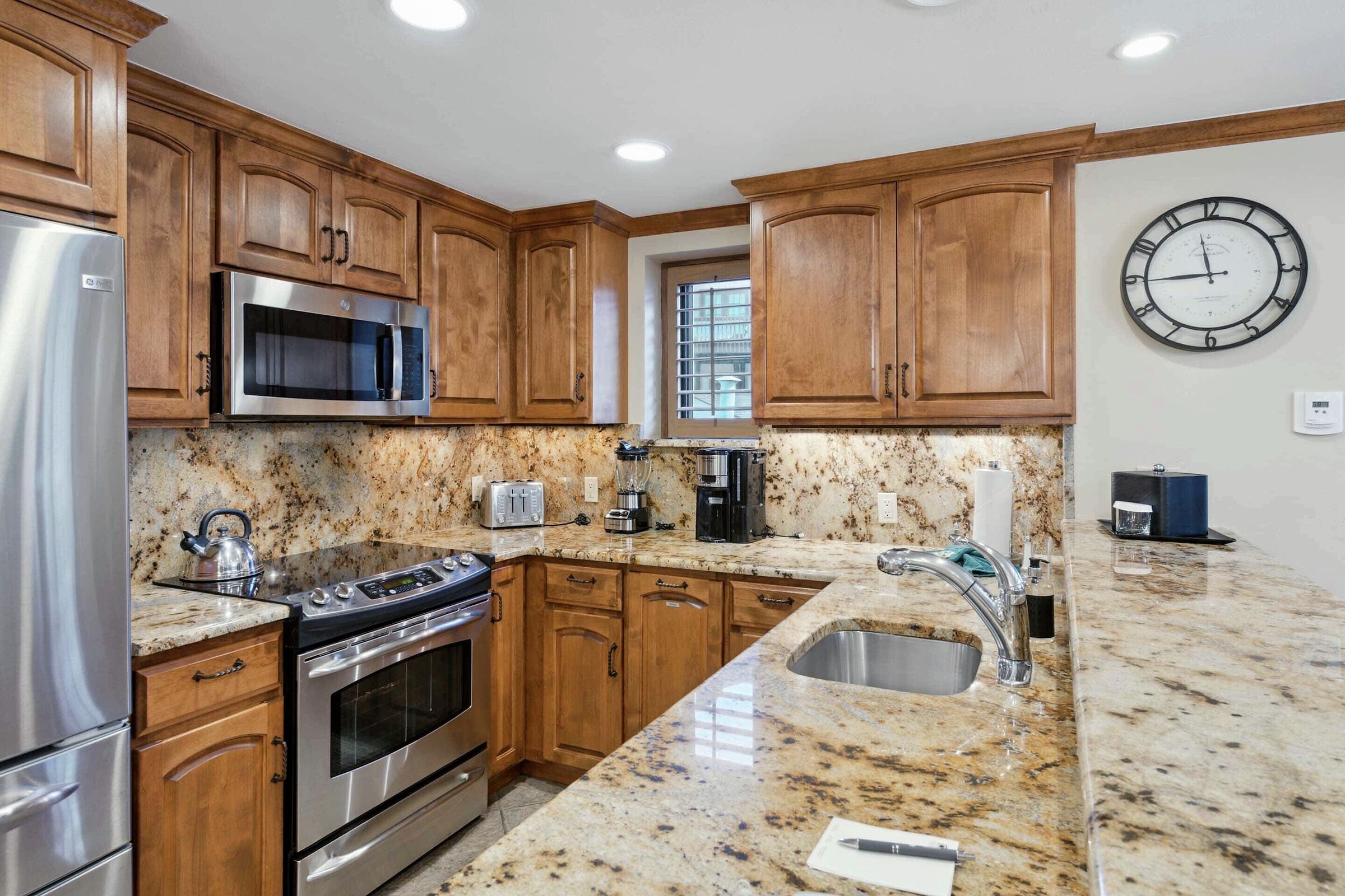 #277 - Kitchen