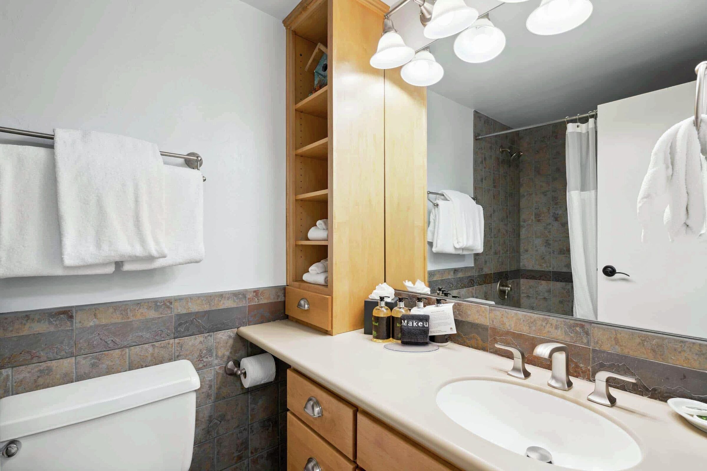 #199 - Bathroom