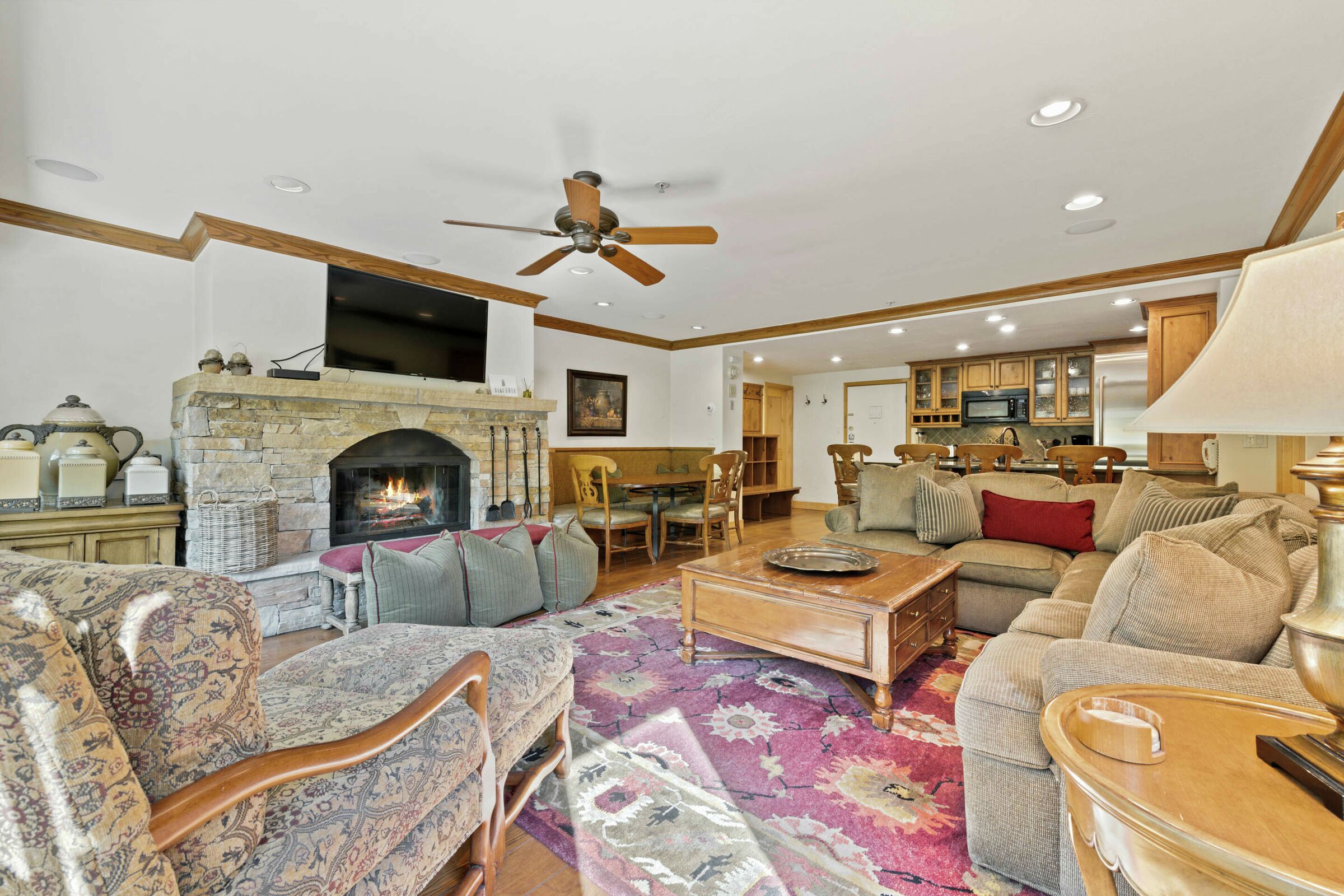 #187 - Living Area