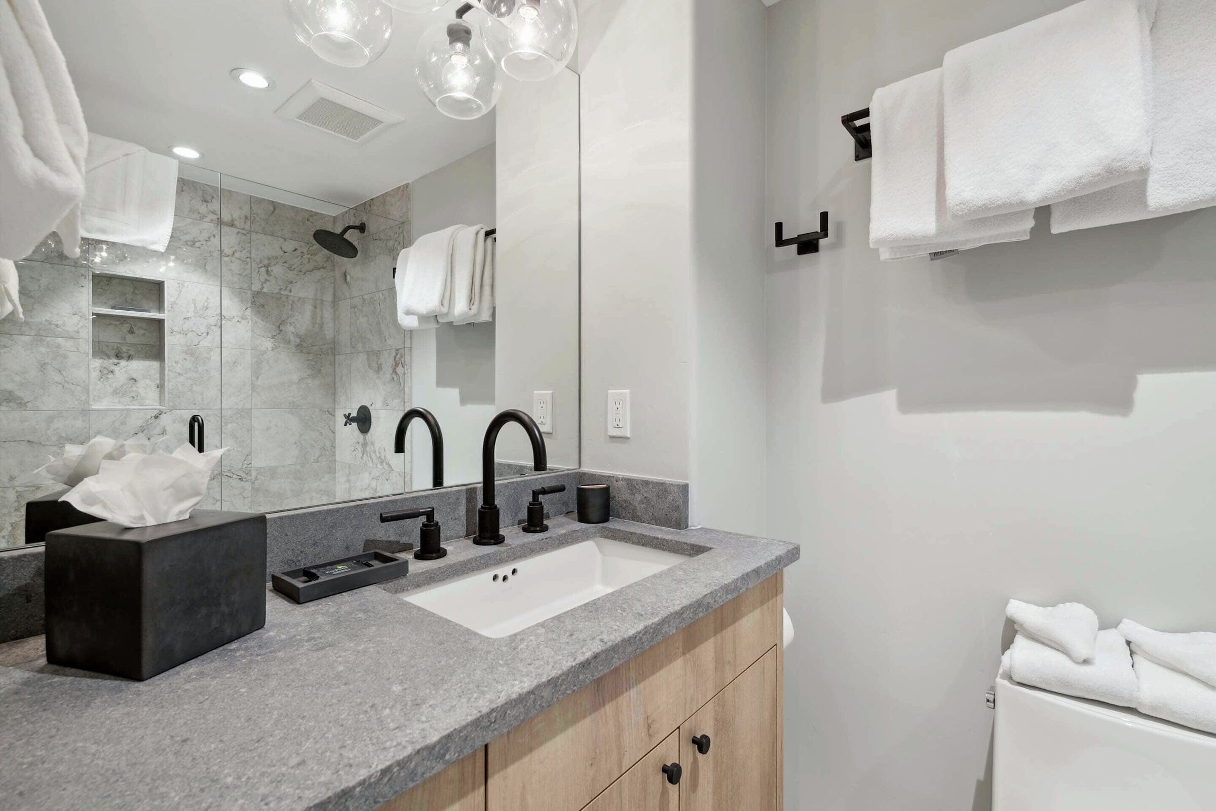 #699 - Bathroom