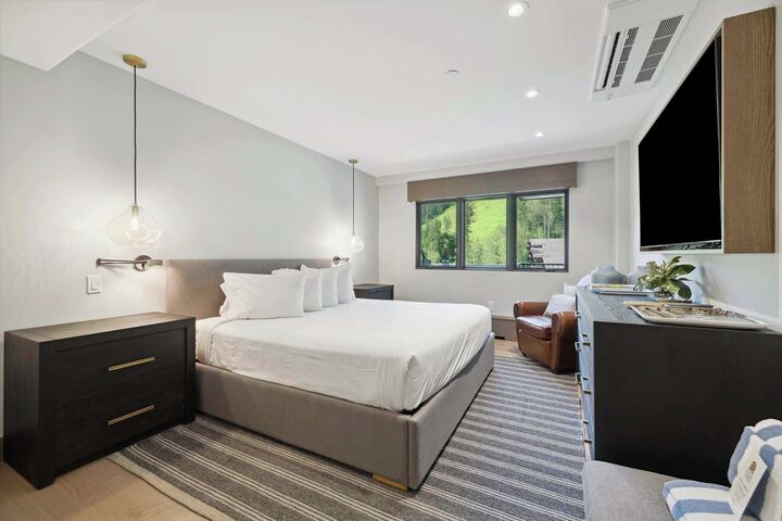 #699 - Master Bedroom