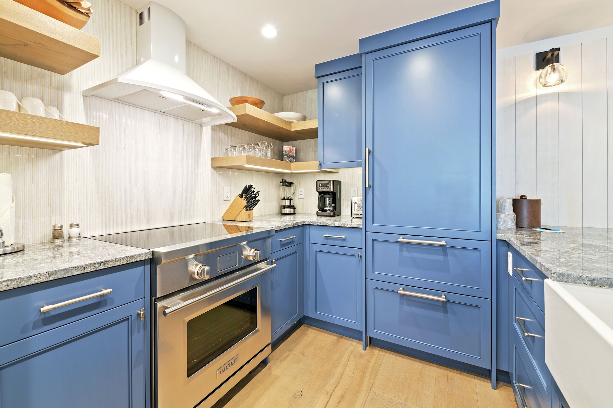 #186 - Kitchen