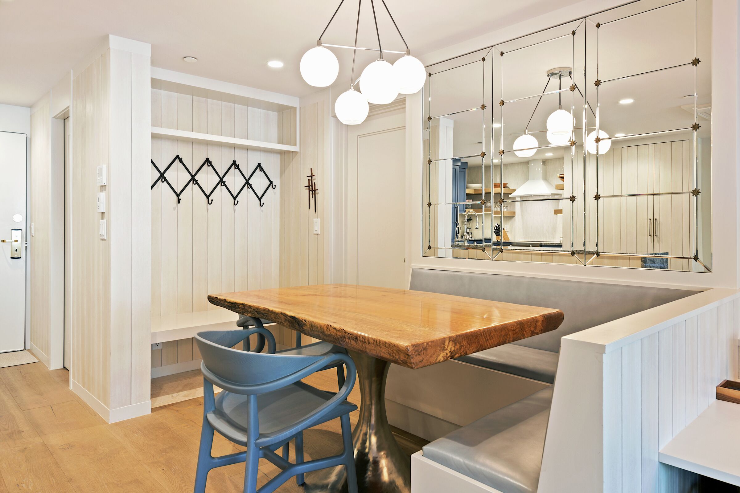 #186 - Dining Area