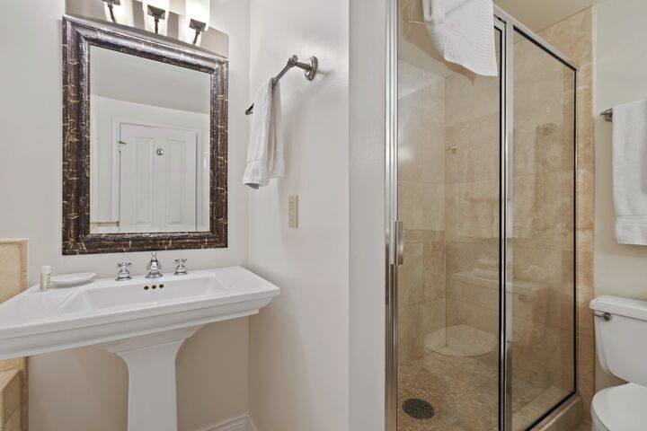 #487 - Master Ensuite Bathroom
