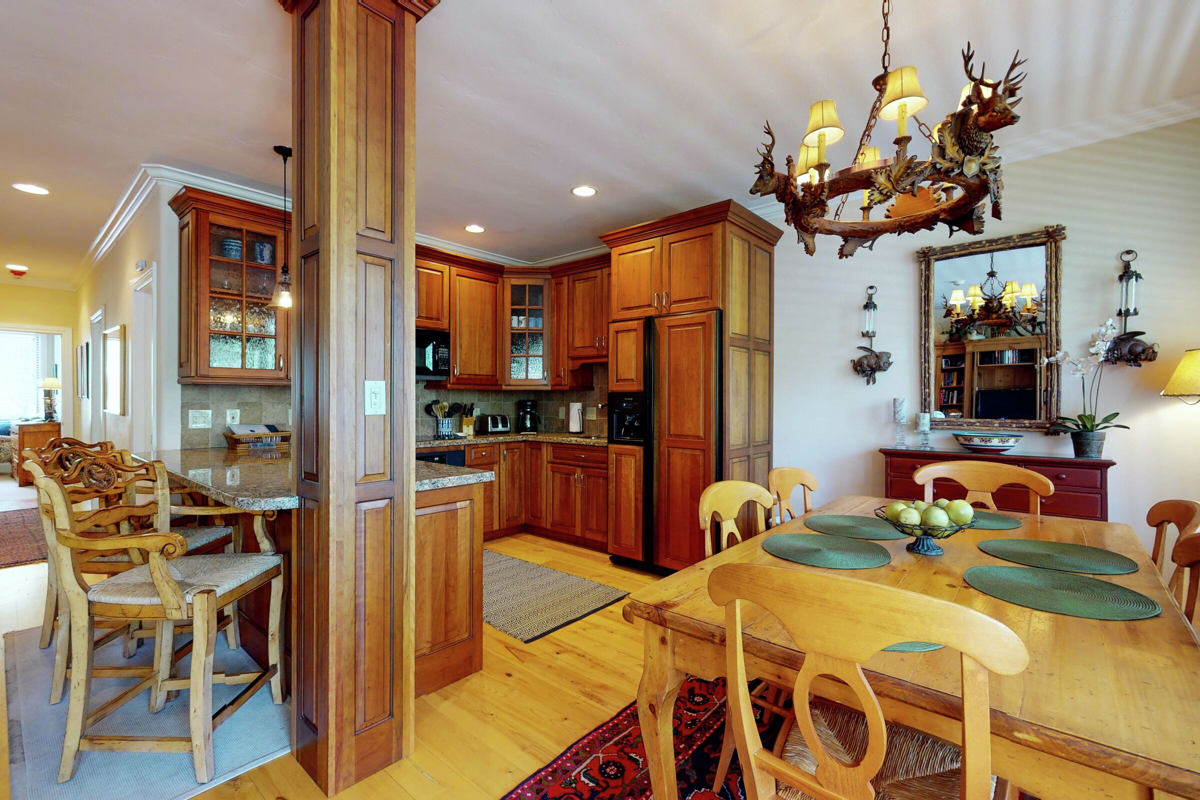 #23A - Dining Room & Kitchen