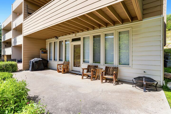 #11A - Patio with BBQ and Firepit