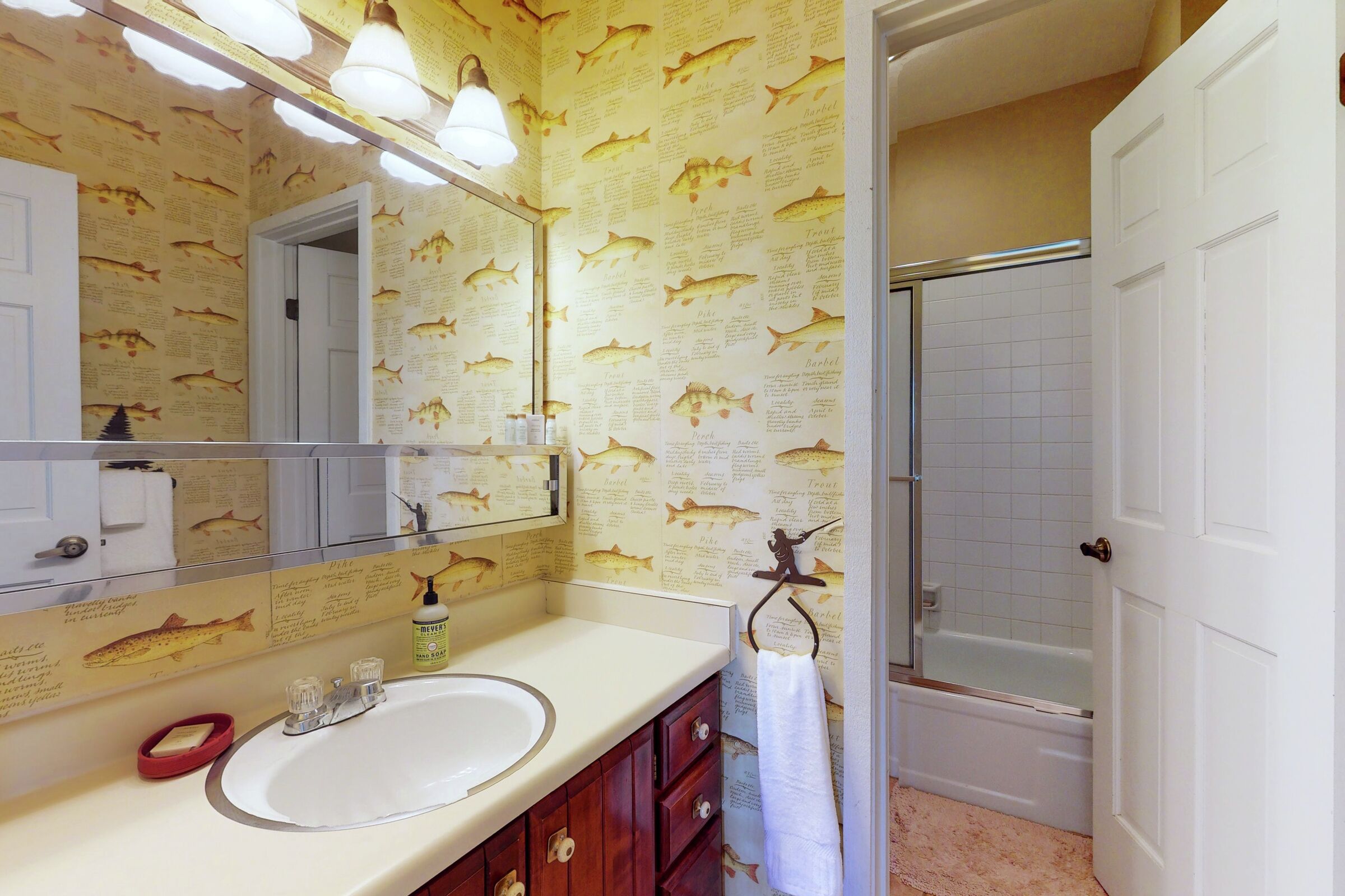 #24B - Bathroom