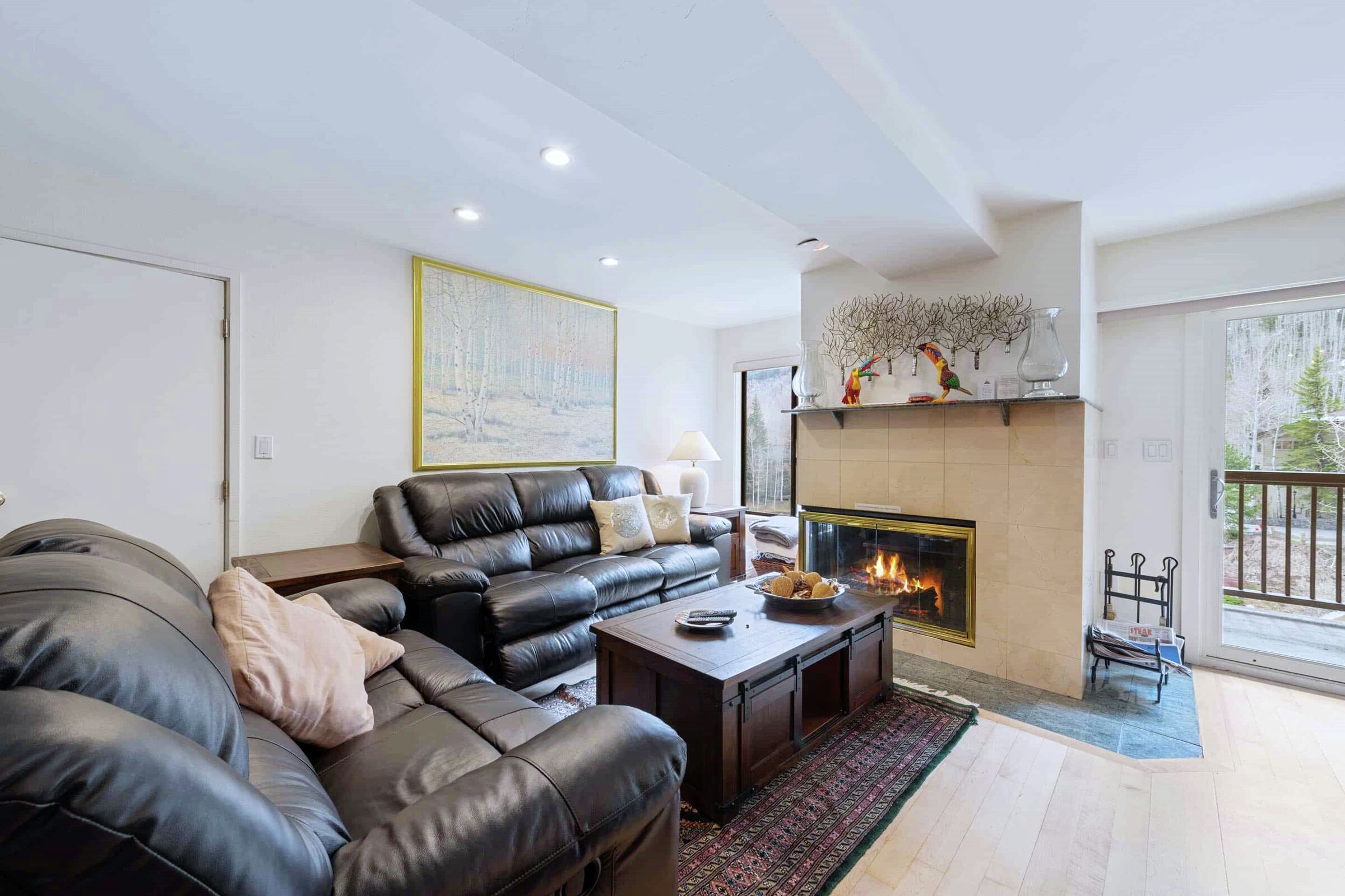#313 - Living Room