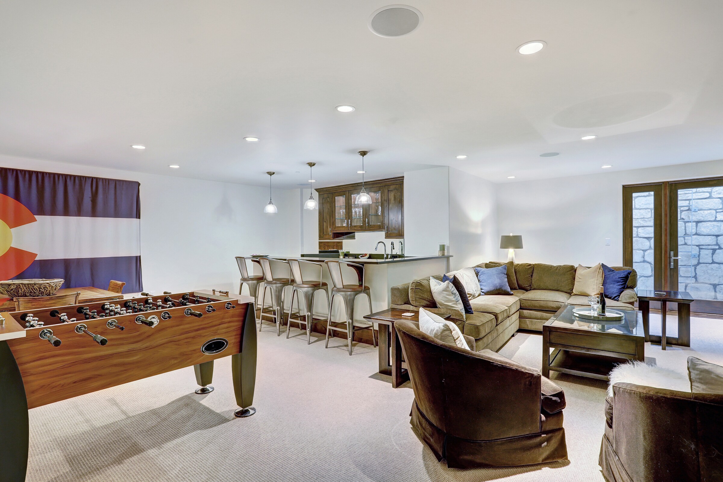 5 Bdrm Chalet - Rec Room