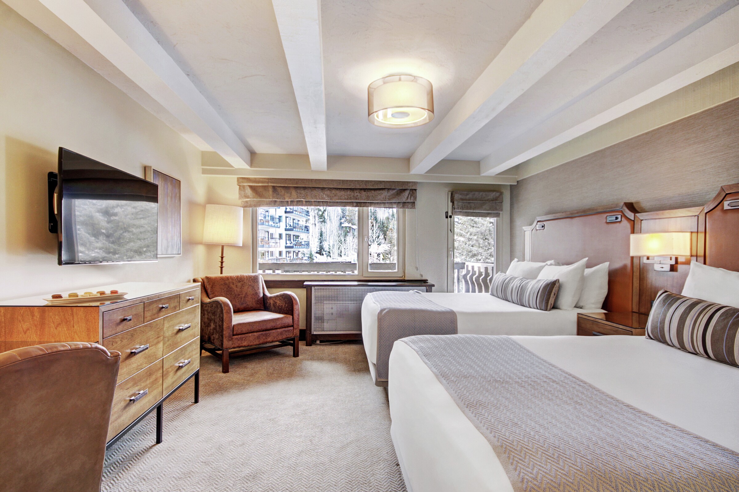 Deluxe Two Queen Room