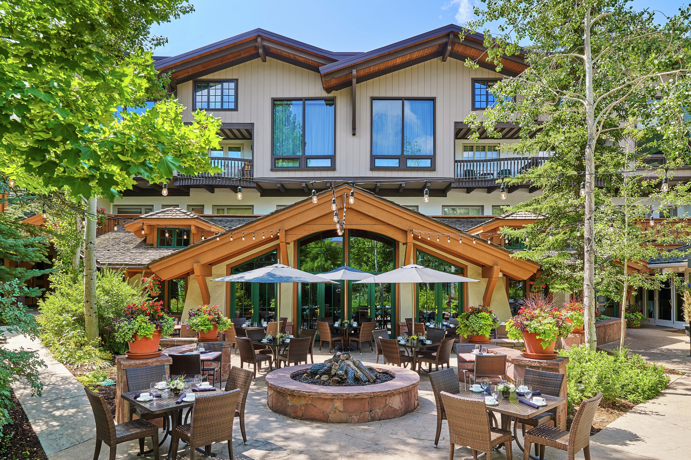 Cucina Restaurant Patio