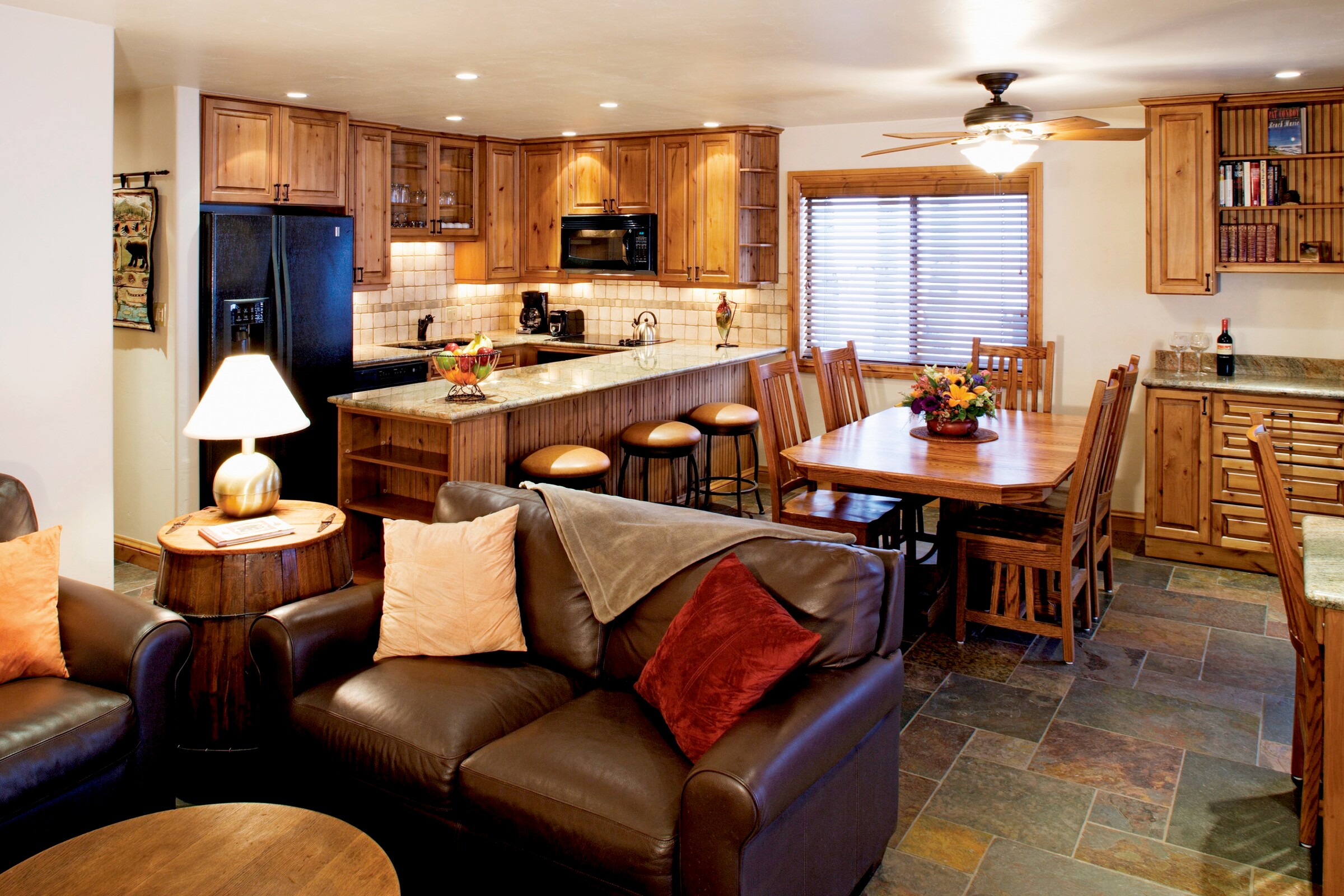 Dining Room & Kitchen