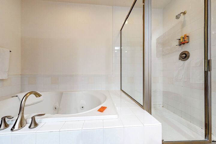 Master Ensuite Bathroom