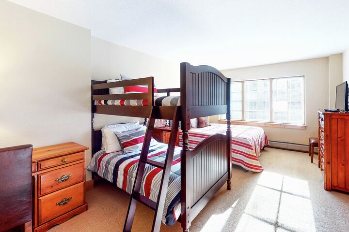 #323 - A Beaver's Lodge - Bedroom