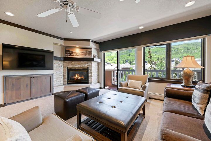 3 Bdrm Platinum TS - Living Area
