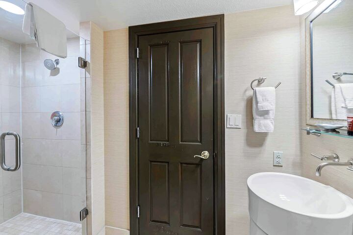 3 Bdrm Platinum TS - Bathroom